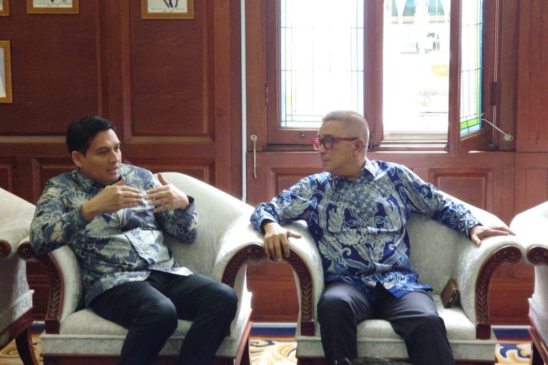 Perkuat Ekonomi Jawa Barat, Bupati Lucky Hakim Teken Deklarasi Pengembangan Kawasan Rebana