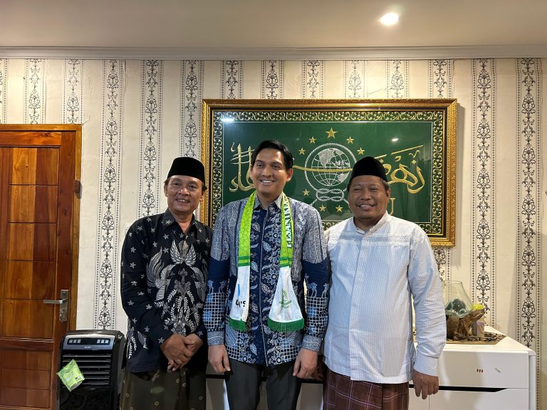Bupati Lucky Hakim Hadiri Harlah Pesantren Progresif ke-VI